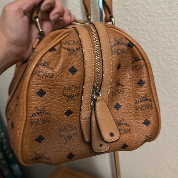 Authentic MCM boston hand bag - Picture 3 of 14